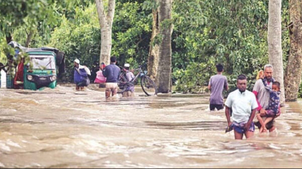 সিলেটে বন্যা পরিস্থিতির অবনতি, পানিবন্দী সাড়ে ৮ লাখ মানুষ